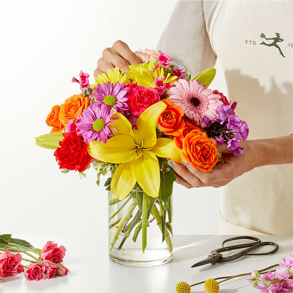 Cue the Confetti - A Florist Original – My Sisters Garden, Higginsville MO