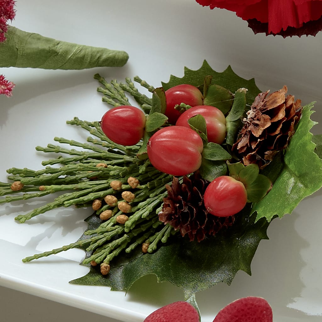 Red Berry Boutonniere – My Sisters Garden, Higginsville MO