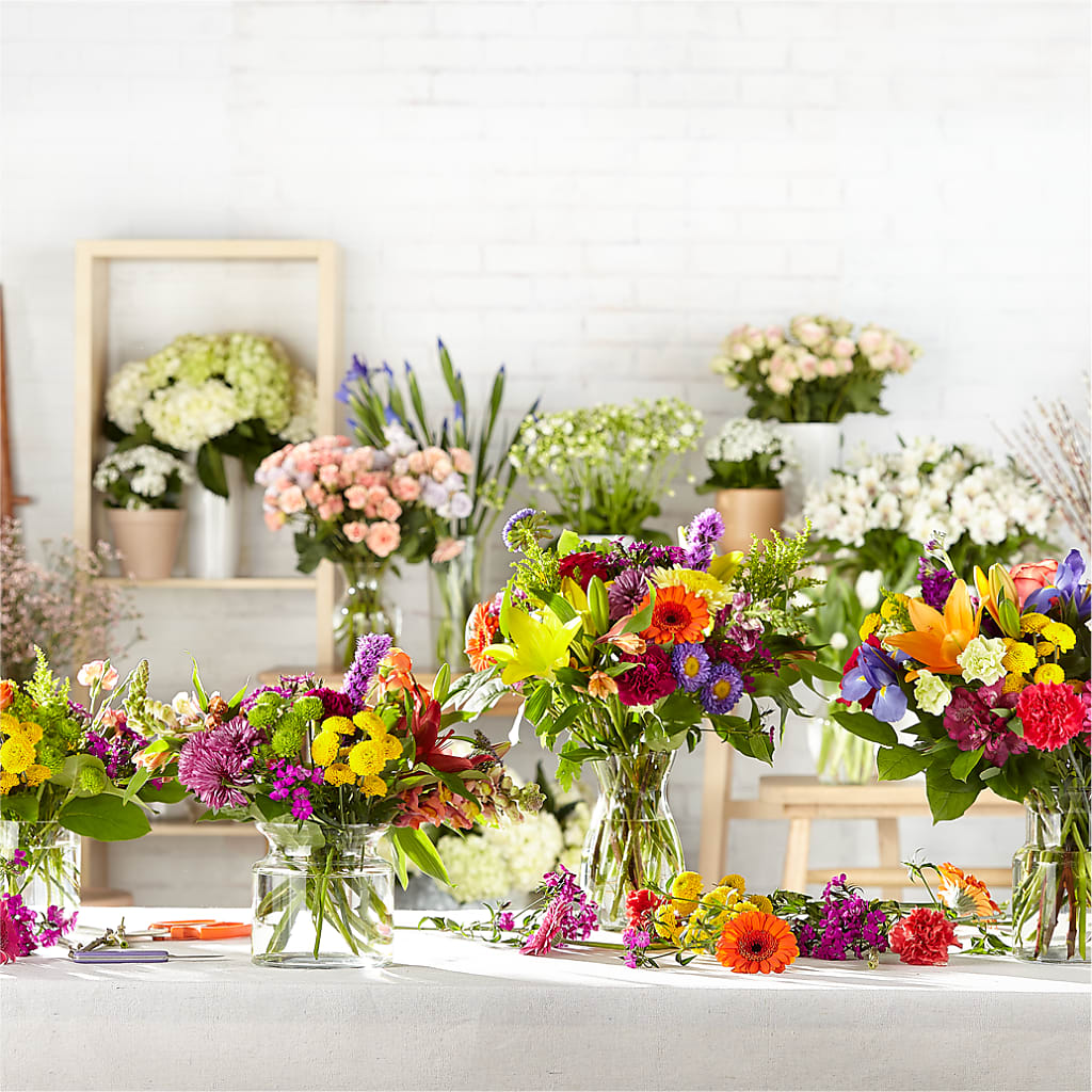 Bold & Bright – A Florist Original –  My Sisters Garden, Higginsville MO