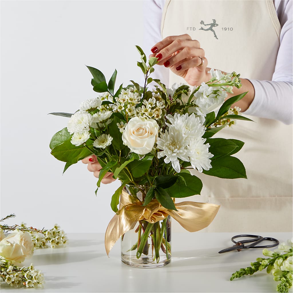 New Beginnings – A Florist Original –  My Sisters Garden, Higginsville MO
