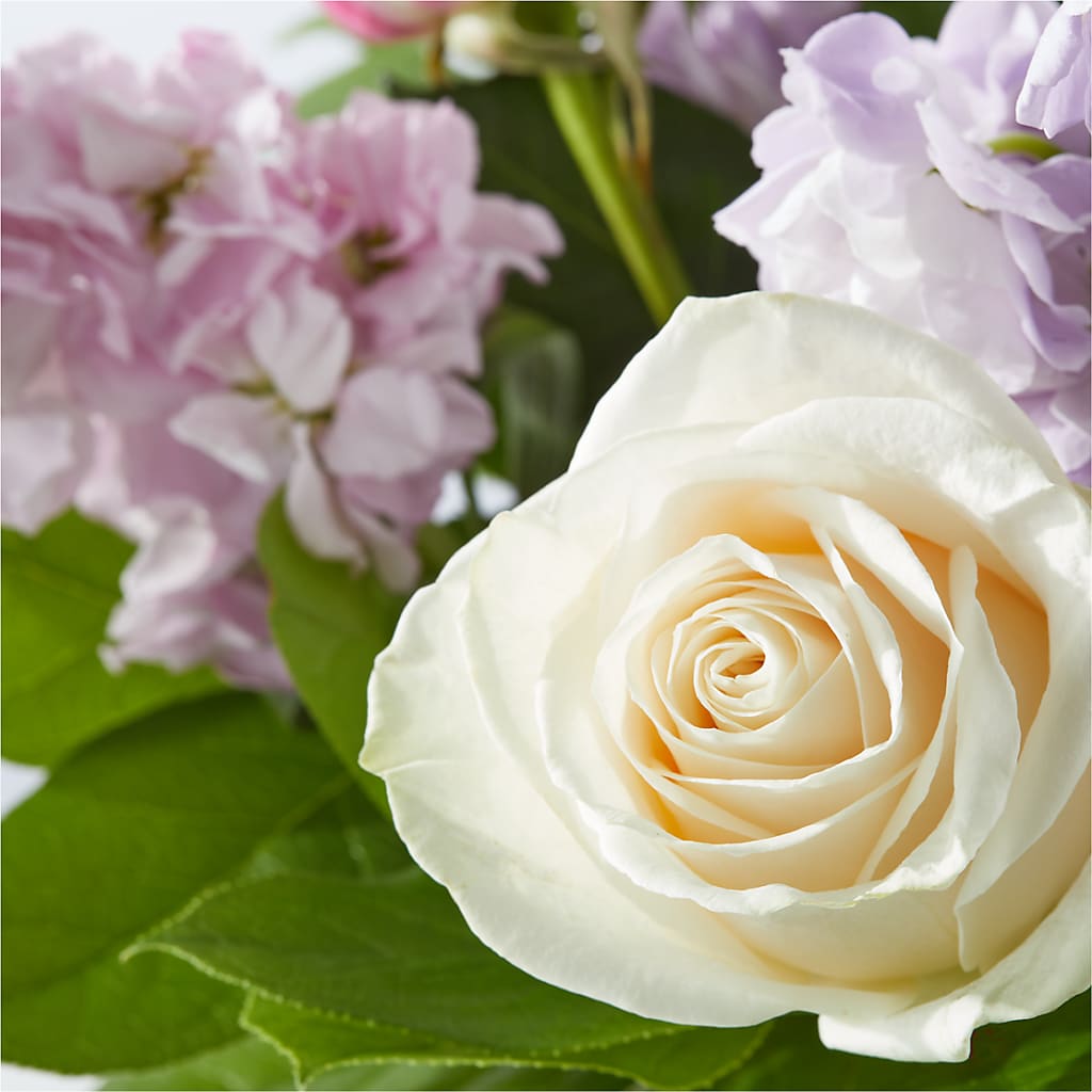 Springtime Spritz Bouquet –  My Sisters Garden, Higginsville MO