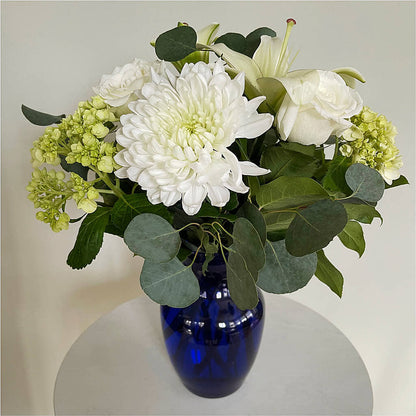 Snowy Dreams Bouquet –  My Sisters Garden, Higginsville MO