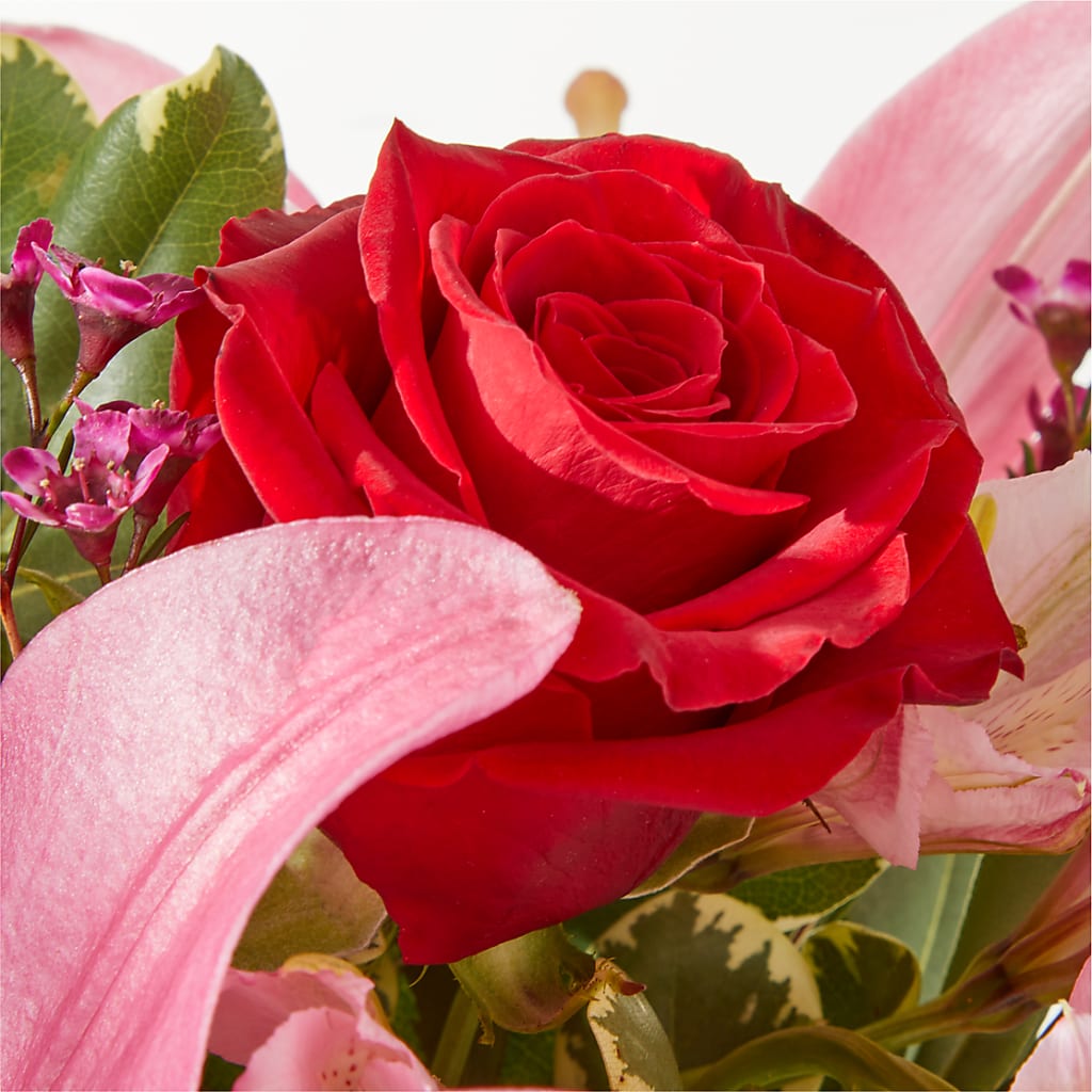Lucky in Love Bouquet –  My Sisters Garden, Higginsville MO