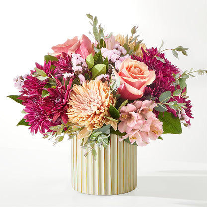 Berry Cobbler Bouquet with Ivory Vase –  My Sisters Garden, Higginsville MO