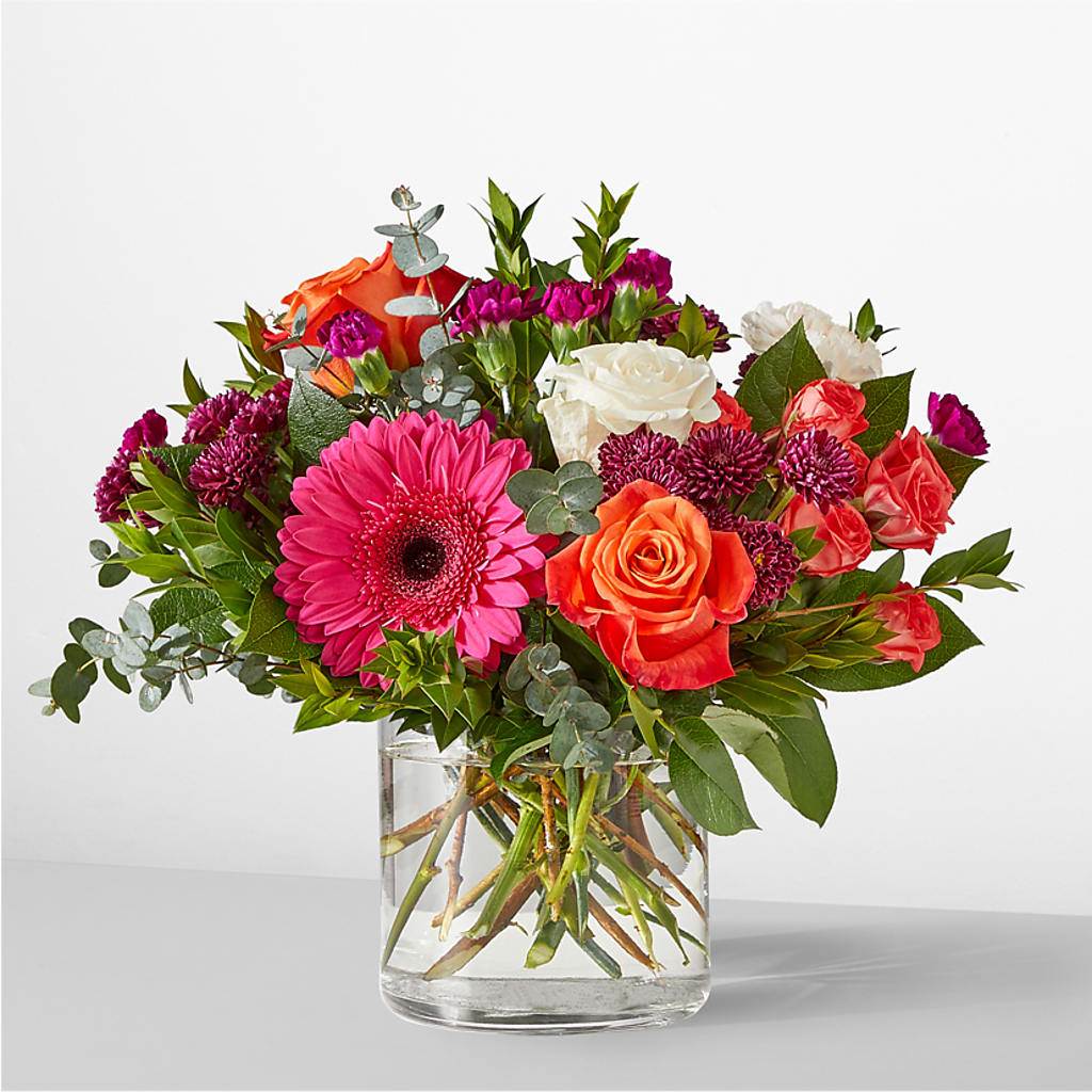 Smell the Roses Bouquet –  My Sisters Garden, Higginsville MO