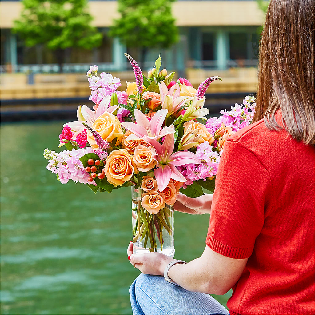 Bisous Bouquet –  My Sisters Garden, Higginsville MO