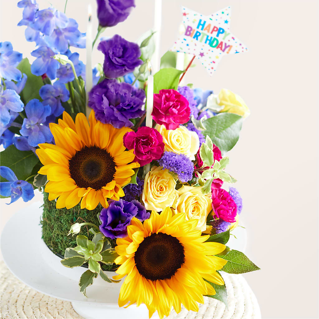 Star of the Day Floral Cake –  My Sisters Garden, Higginsville MO